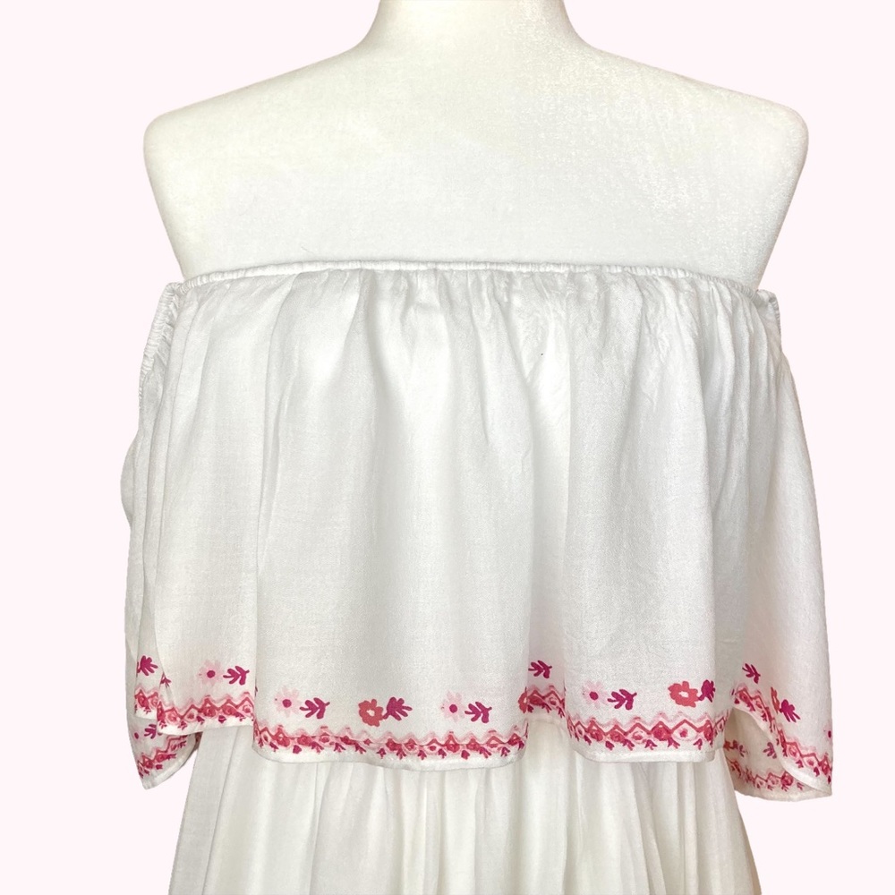 one the land off-the-shoulder white dress with pink floral accents - Size L - Picture 2 of 13